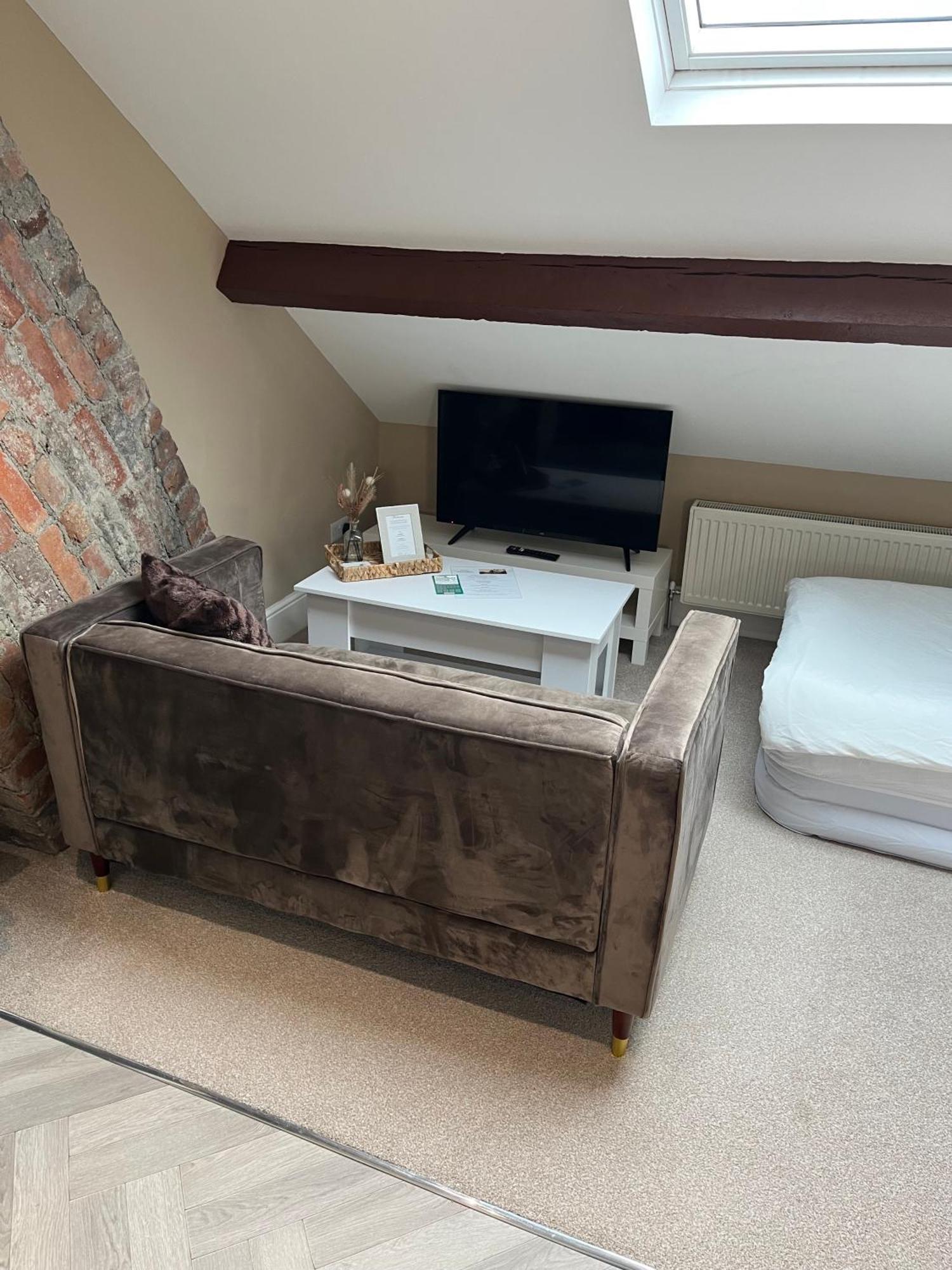 Beckett Guest House Барнсли Экстерьер фото