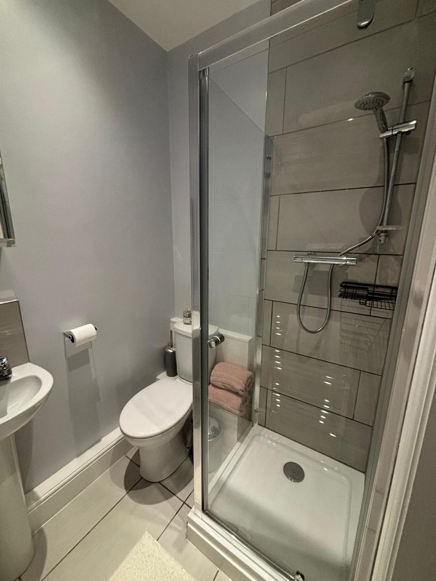 Beckett Guest House Барнсли Экстерьер фото